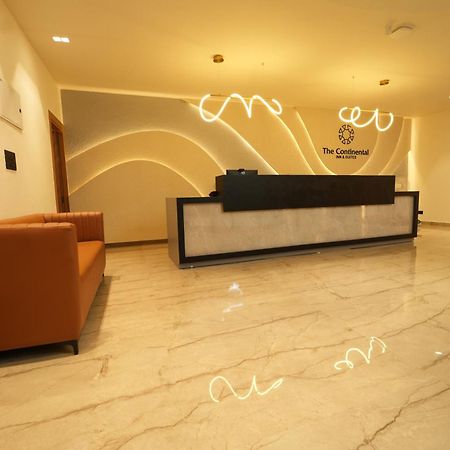 The Continental Inn & Suites Майсуру Екстер'єр фото
